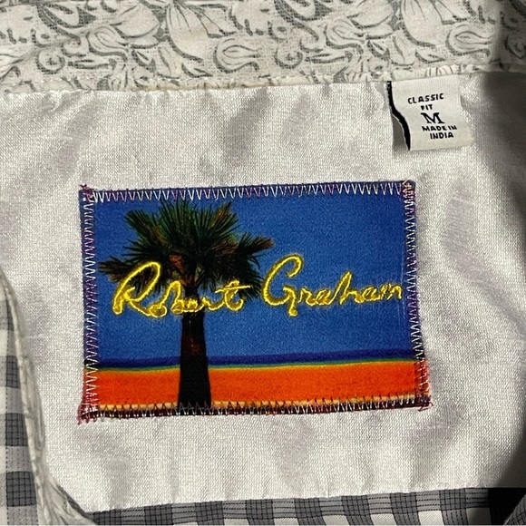 Robert Graham Grey and White Casual Button Down Short Sleeve Shirt - Picture 3 of 10